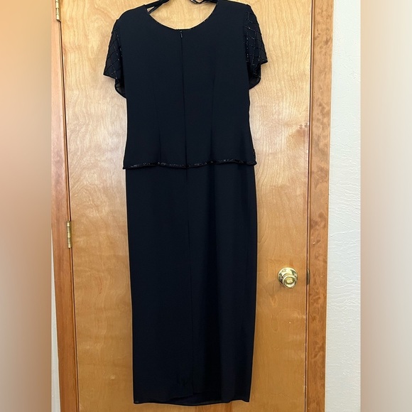 R&M Richards Beaded Black Gown Dress 8 - Picture 2 of 6
